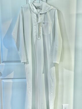 Mens Thob with Hood Embroidered Neckline & Chest Pocket White/Cream Size 54